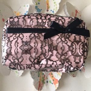 Small make up pouch🌹